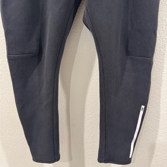 Adidas Women’s Technical Black Z.N.E. SPORTSWEAR Athleisure Pants Size Medium - Picture 8 of 16